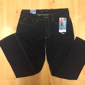 NWT Lee Easy Fit Skinny Leg Petite Jean